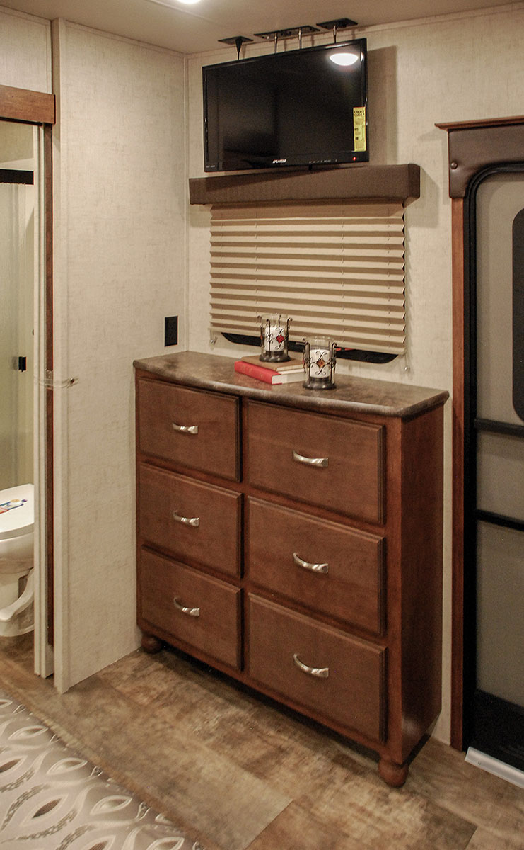 2016 Durango 2500 D340FLT Full Profile Fifth Wheel KZ RV