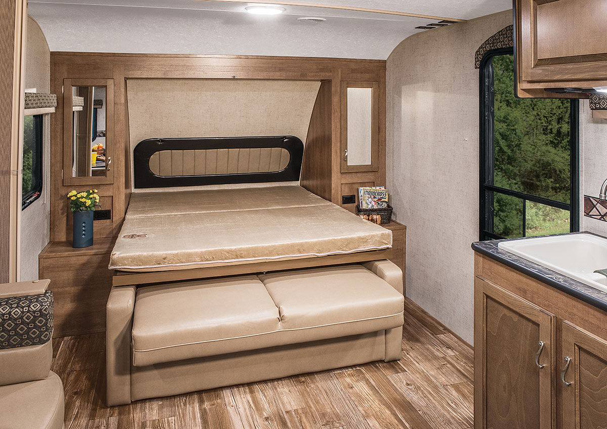 lightweight travel trailer with murphy bed