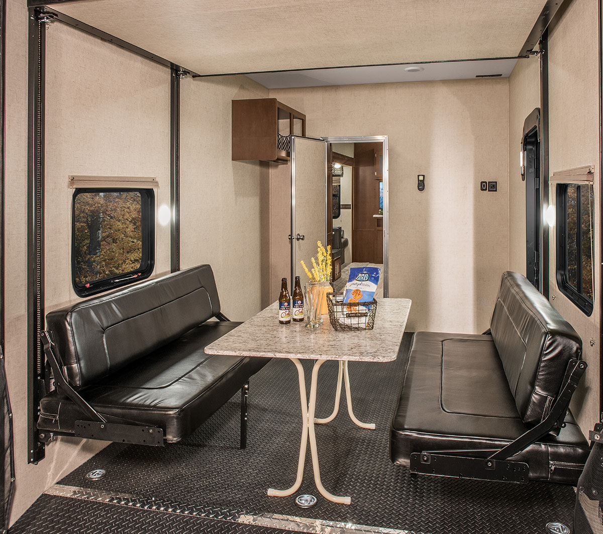 Toy Hauler Table Wow Blog