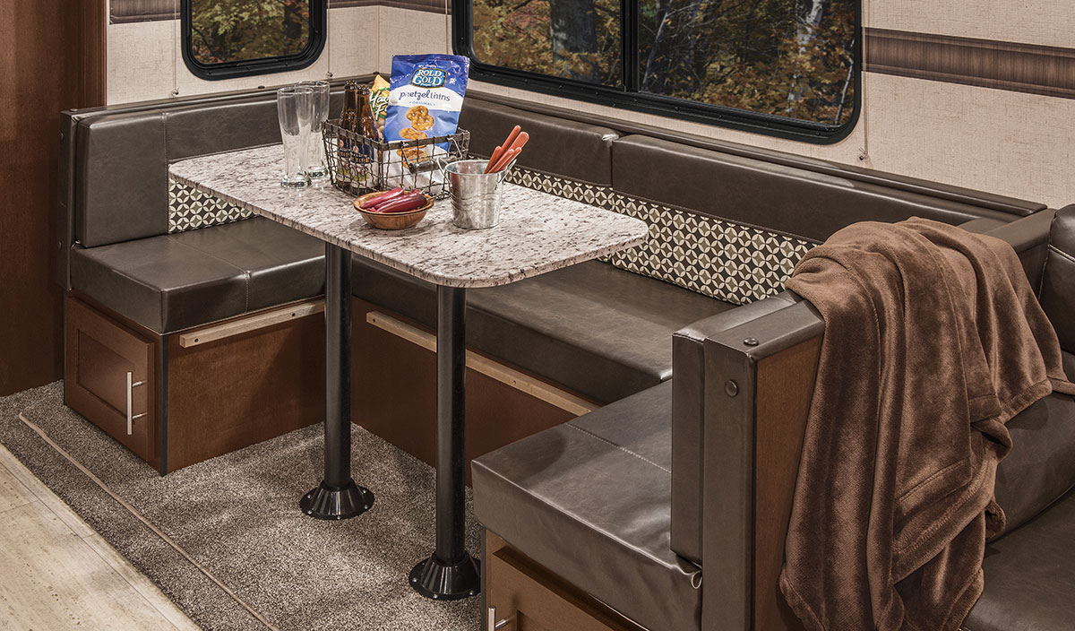 Toy Hauler Table Wow Blog