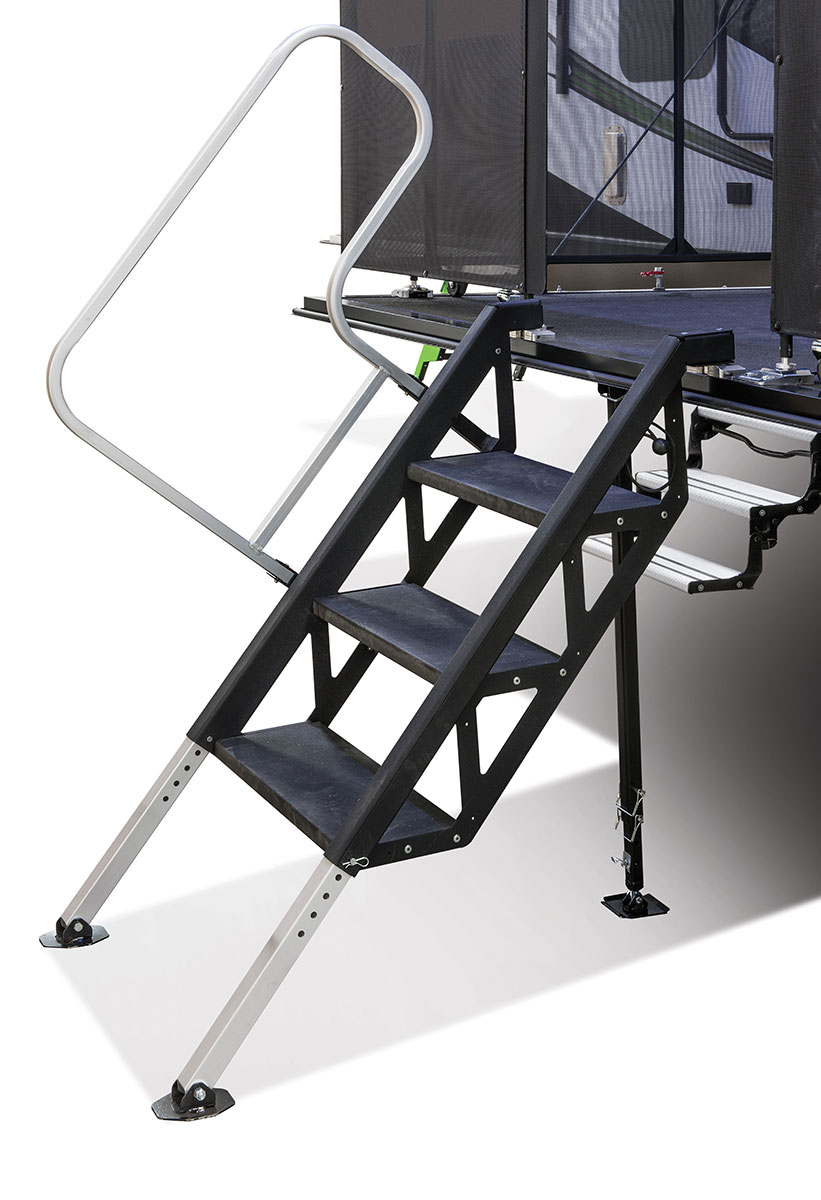 5th Wheel Toy Hauler With Side Patio