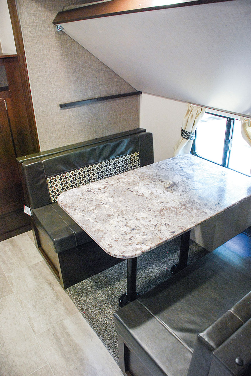 2018 Sportsmen 333BHK Travel Trailer KZ RV