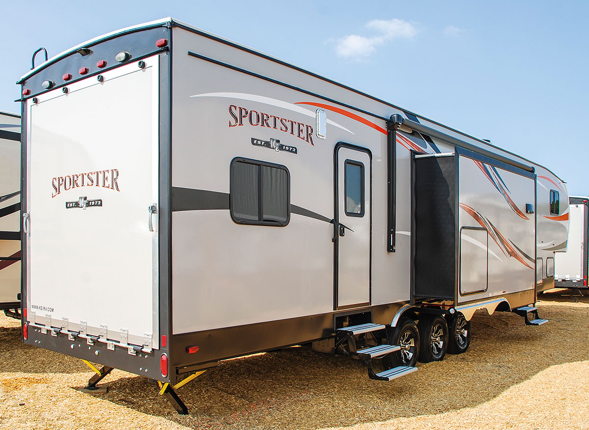 Sportster 363TH12 Fifth Wheel Toy Hauler KZ RV