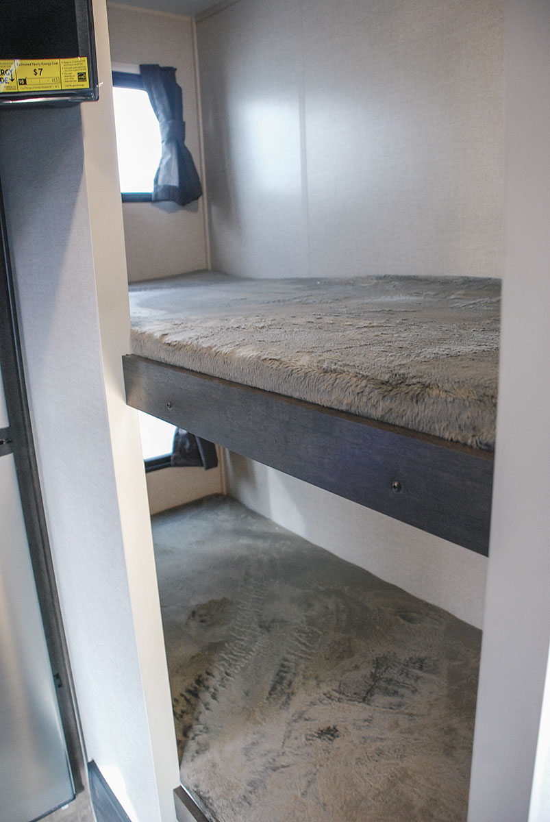 Toy Hauler Bunk Bed Weight Limit Home Alqu