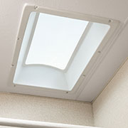 2019 KZ RV Sportster 321THR13 Travel Trailer Toy Hauler Shower Skylight