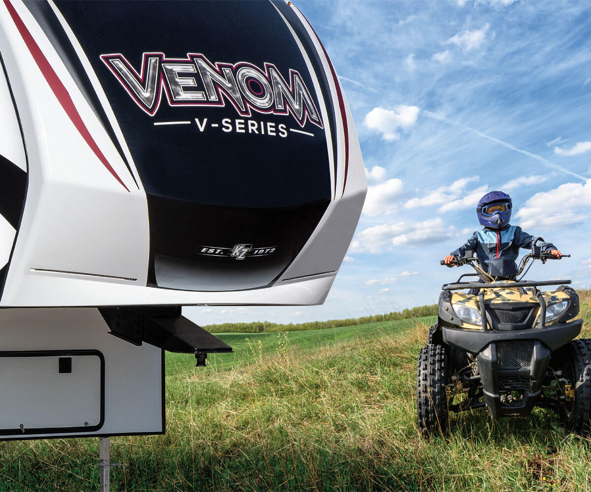 2019 KZ RV Venom V-Series Luxury Fifth Wheel Toy Hauler with ATV