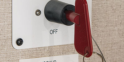 2019 KZ RV Sportsmen 251RL Fifth Wheel Exterior Battery Disconnect