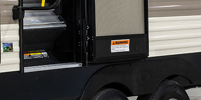 2019 KZ RV Sportsmen LE 281BHKLE Travel Trailer Exterior Steps Folded