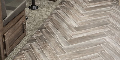 2020 KZ RV Sportsmen LE 281BHKLE Travel Trailer Dinette Storage Closed