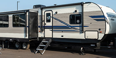 2020 KZ RV Sportsmen LE 343BHKLE Travel Trailer Exterior Front 3-4 Door Side