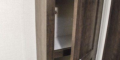 2019 KZ RV Sportster 280TH Fifth Wheel Toy Hauler Closet