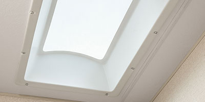 2019 KZ RV Sportster 321THR13 Travel Trailer Toy Hauler Shower Skylight