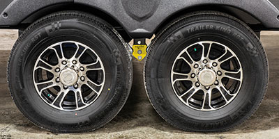 2020 KZ RV Sportster 343TH11 Fifth Wheel Toy Hauler Exterior Wheels