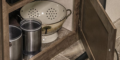 2019 KZ RV Venom V-Series V3413TK Fifth Wheel Toy Hauler Cabinet