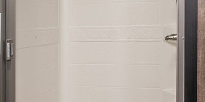 2019 KZ RV Venom V-Series V3413TK Fifth Wheel Toy Hauler Shower