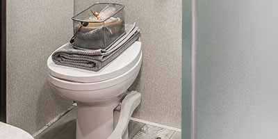 2021 KZ RV Sportsmen 303RL Fifth Wheel Bathroom