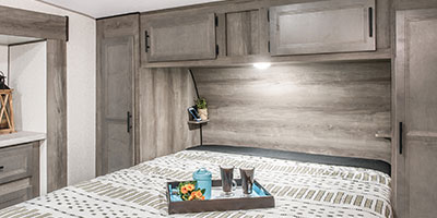 2021 KZ RV Sportsmen 303RL Fifth Wheel Bed