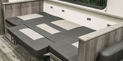 2021 KZ RV Sportster 331TH13 Fifth Wheel Toy Hauler Dinette Down