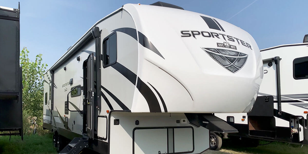 2021 KZ RV Sportster 331TH13 Fifth Wheel Toy Hauler Quick Tour Video