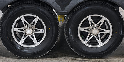 2022 KZ RV Durango Half-Ton D290RLT Fifth Wheel Exterior Wheels