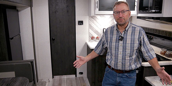 2022 KZ RV Sportsmen SE 251RSSE Travel Trailer Interior Features Video