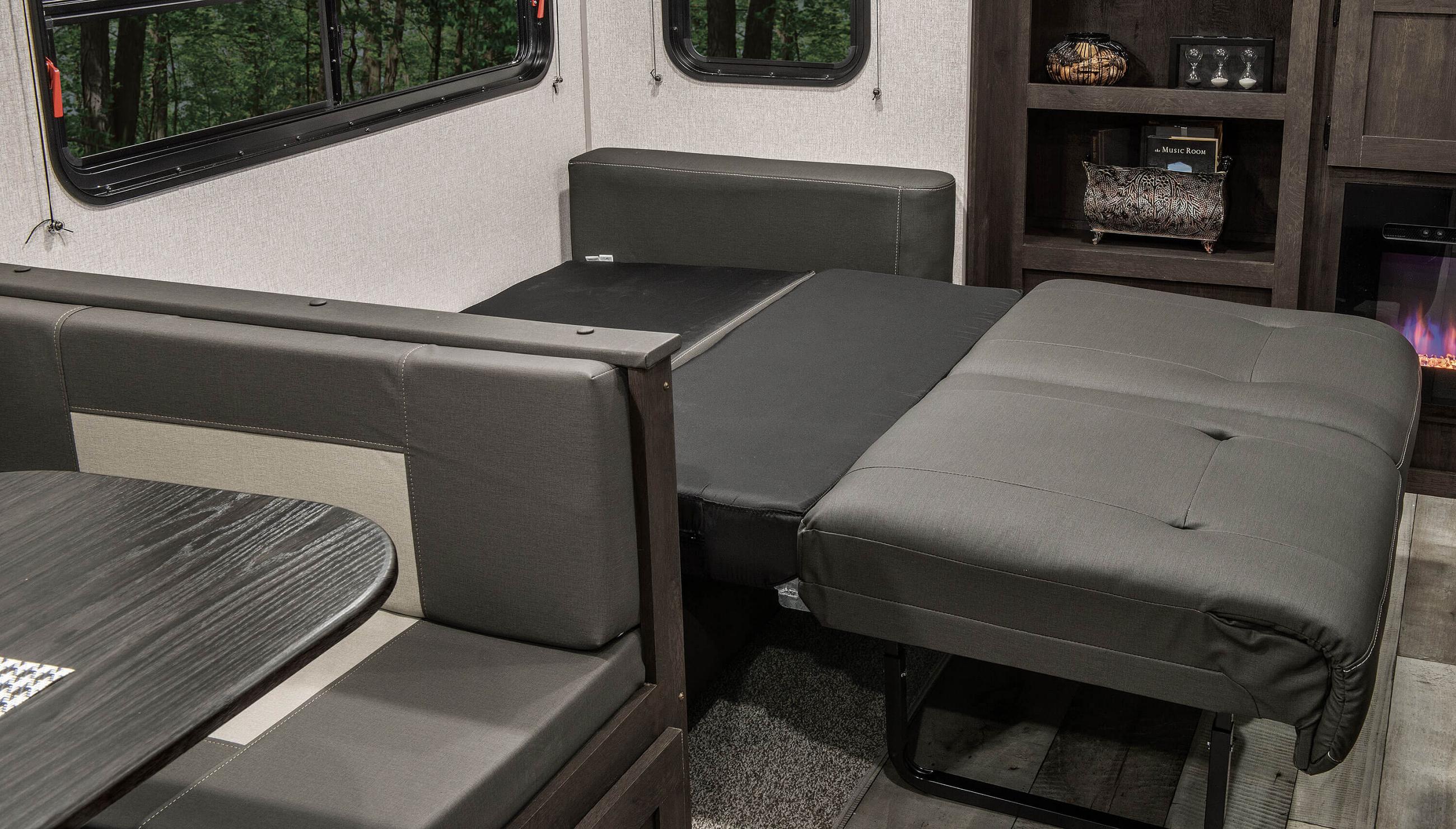 2022 Sportster 331TH13 Fifth Wheel Toy Hauler | KZ RV