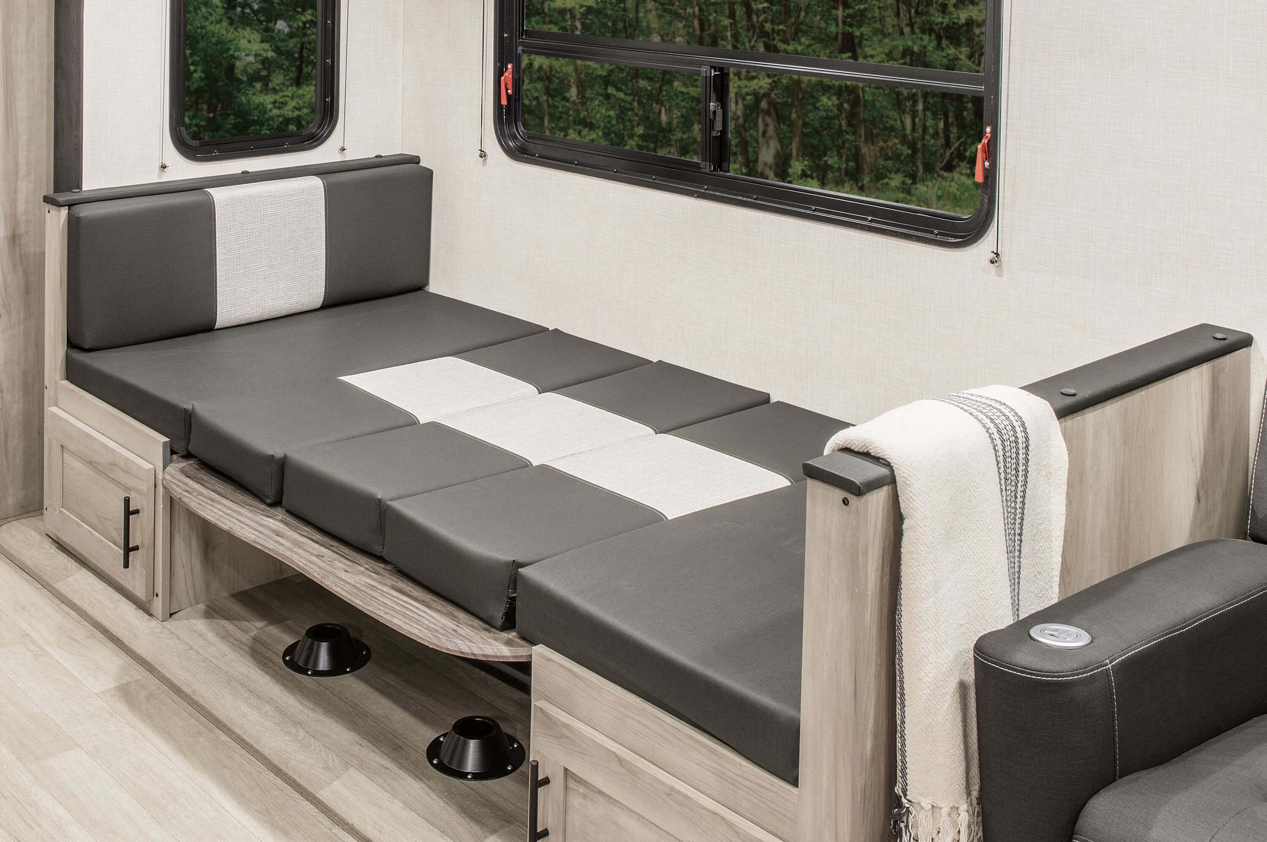 2024 Sportster 331TH13 Fifth Wheel Toy Hauler | KZ RV