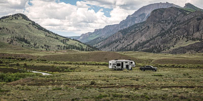 2025 KZ RV Durango HT D232MLD Fifth Wheel Exterior 00480