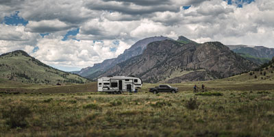 2025 KZ RV Durango HT D232MLD Fifth Wheel Exterior 00567