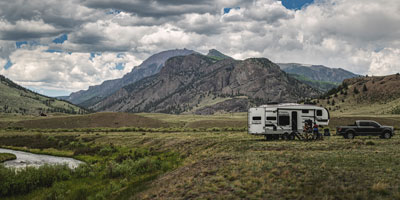 2025 KZ RV Durango HT D232MLD Fifth Wheel Exterior 00595