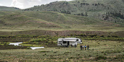 2025 KZ RV Durango HT D232MLD Fifth Wheel Exterior 02031