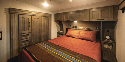 2025 KZ RV Durango HT D232MLD Fifth Wheel Interior 00151