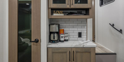 2026 KZ RV Durango HT D240RKD Fifth Wheel Hutch