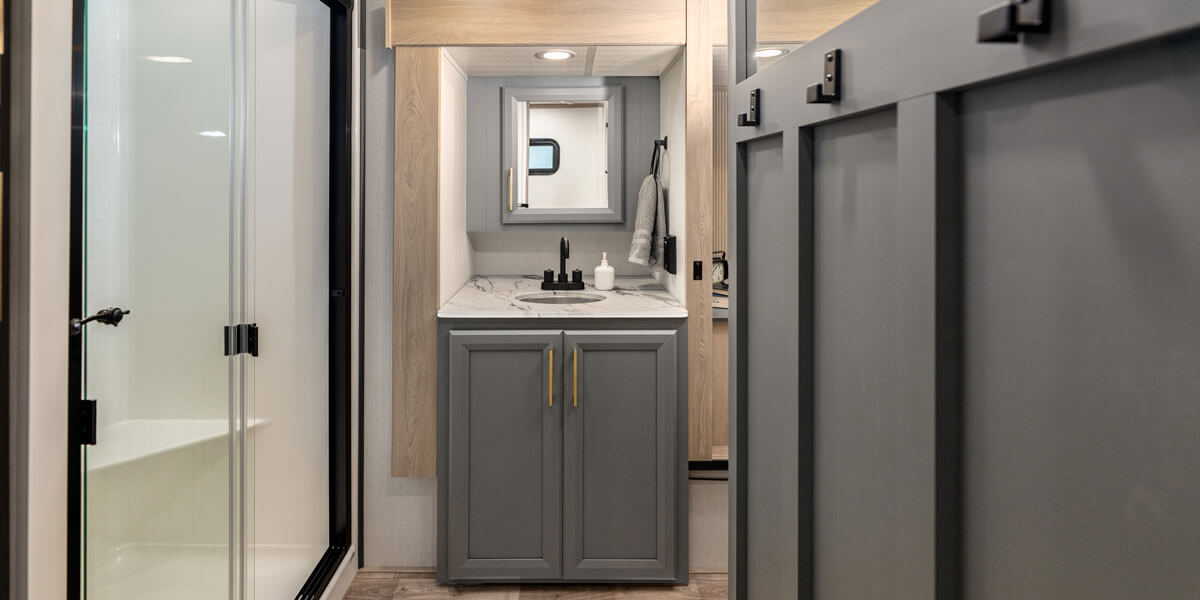 2026 KZ RV Ridgeway 31RL Fifth Wheel Bathroom Vanity, Shower and Toilet