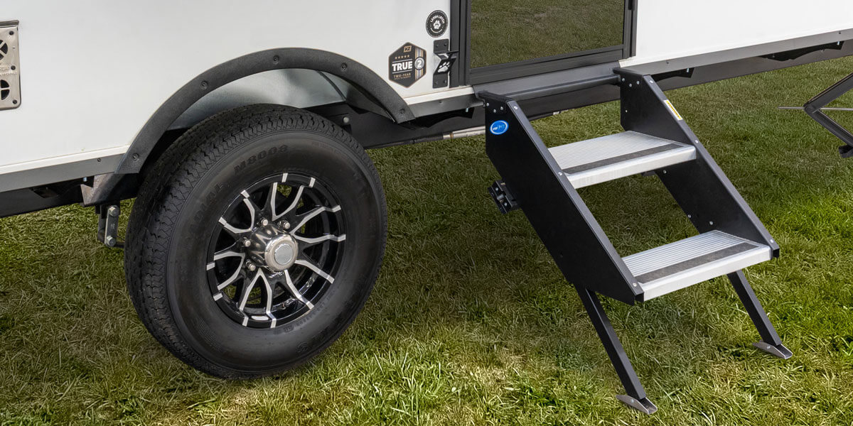 2027 KZ RV Connect Mini CM181RB Travel Trailer Exterior Wheel, Rim and Entry Step
