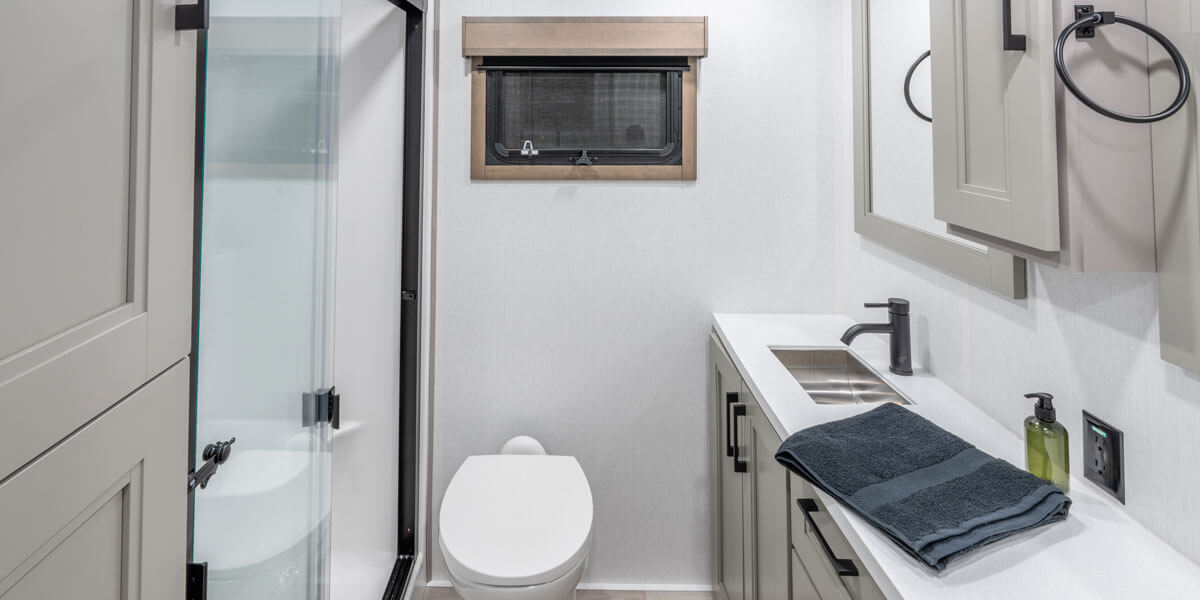 2026 KZ RV Durango Gold G393MKF Fifth Wheel Bathroom Dual Vanity, Shower and Toilet