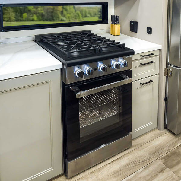 2027 KZ RV Durango Gold G384MSQ Fifth Wheel Oven with Range