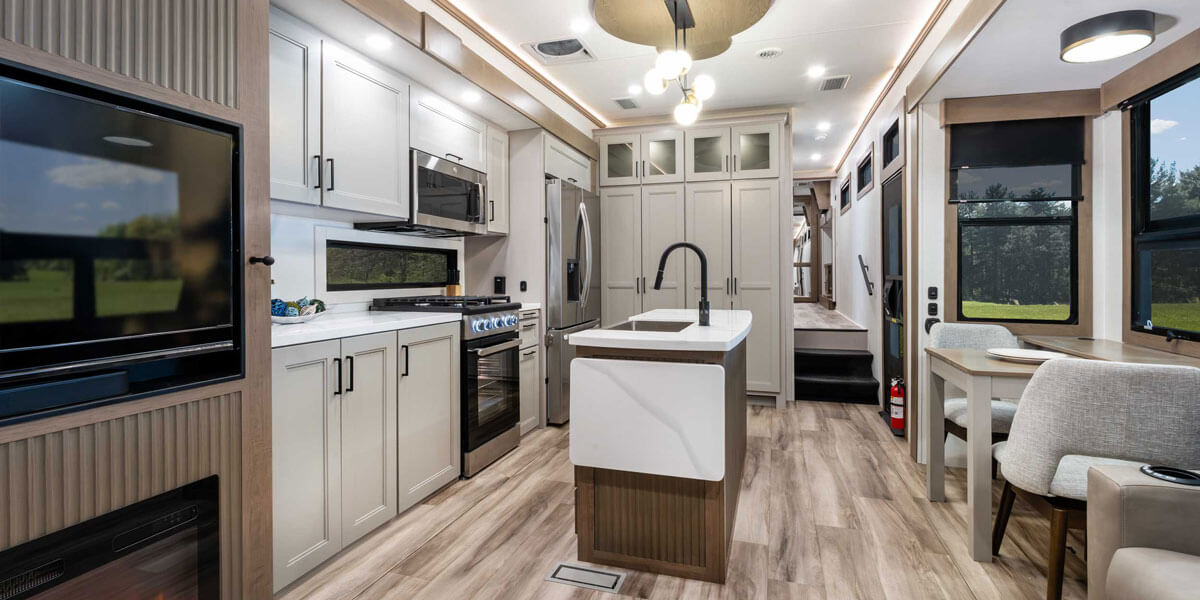 2027 KZ RV Durango Gold G384MSQ Fifth Wheel Kitchen