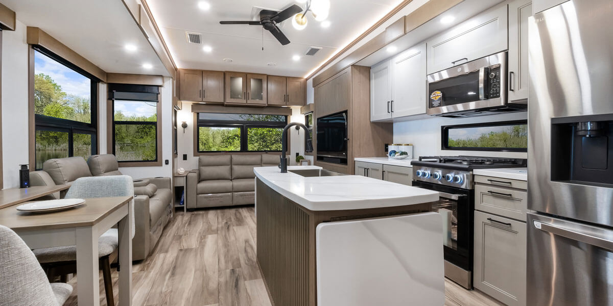 2027 KZ RV Durango Gold G384MSQ Fifth Wheel Main Front to Rear