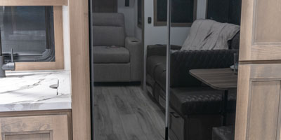 2026 KZ RV Durango HT D256RKT Fifth Wheel Refrigerator