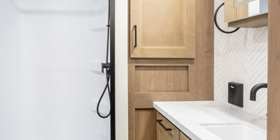 2027 KZ RV Durango HT D290RLT Fifth Wheel Bathroom