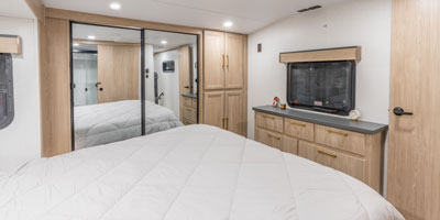 2026 KZ RV Ridgeway 32ML Fifth Wheel Bedroom Dresser and Closet