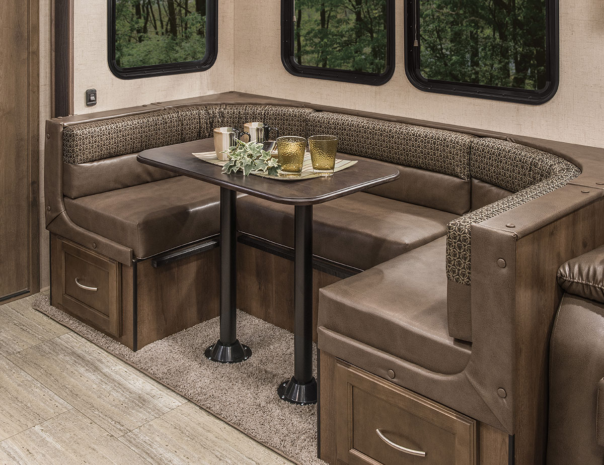 Toy Hauler Table Wow Blog