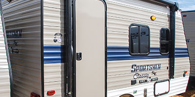2019 KZ RV Sportsmen Classic SE 130RBSE Travel Trailer Show Exterior Rear 3-4 Door Side