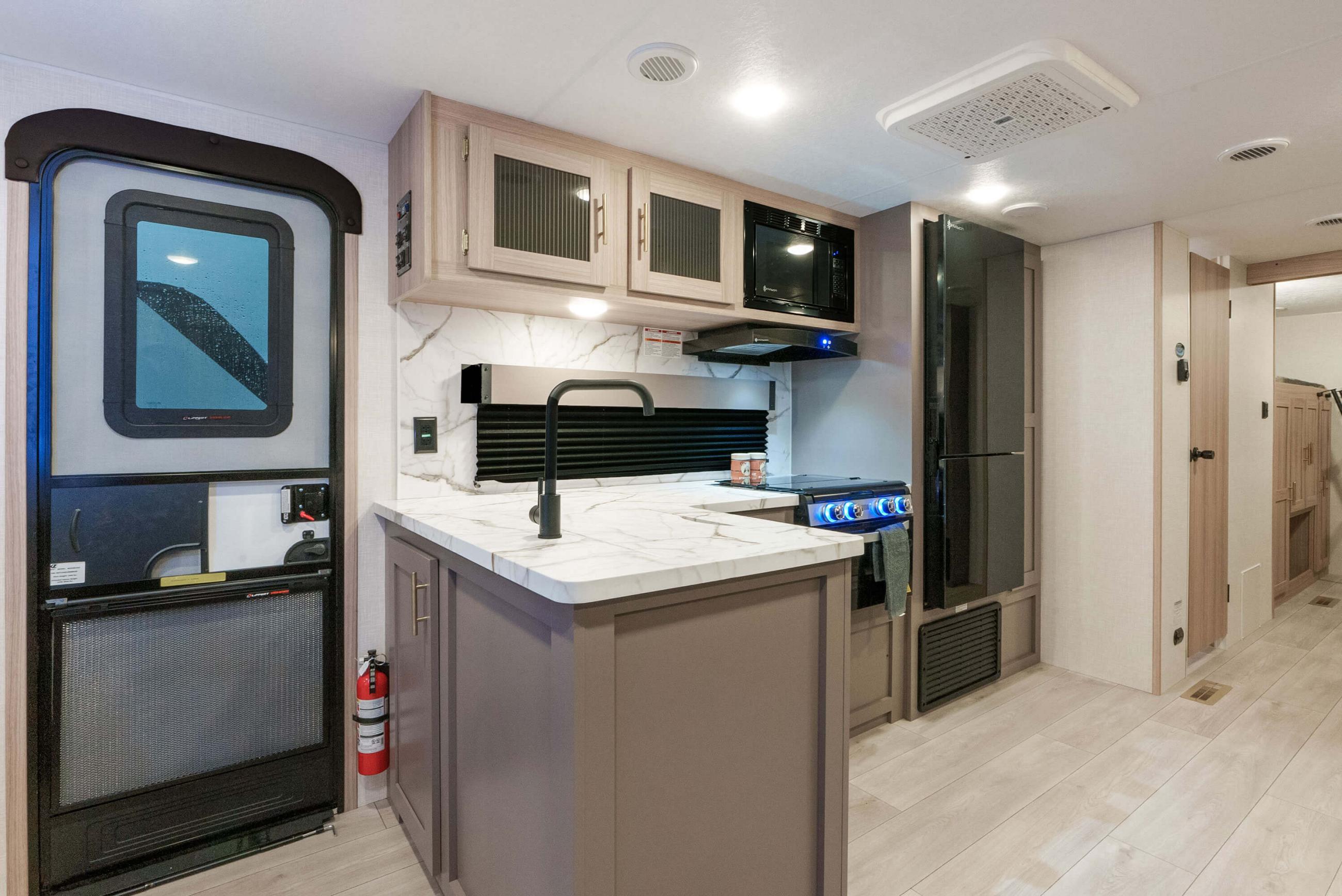 2026 KZ Sportsmen SE 333BHKSE photo 4
