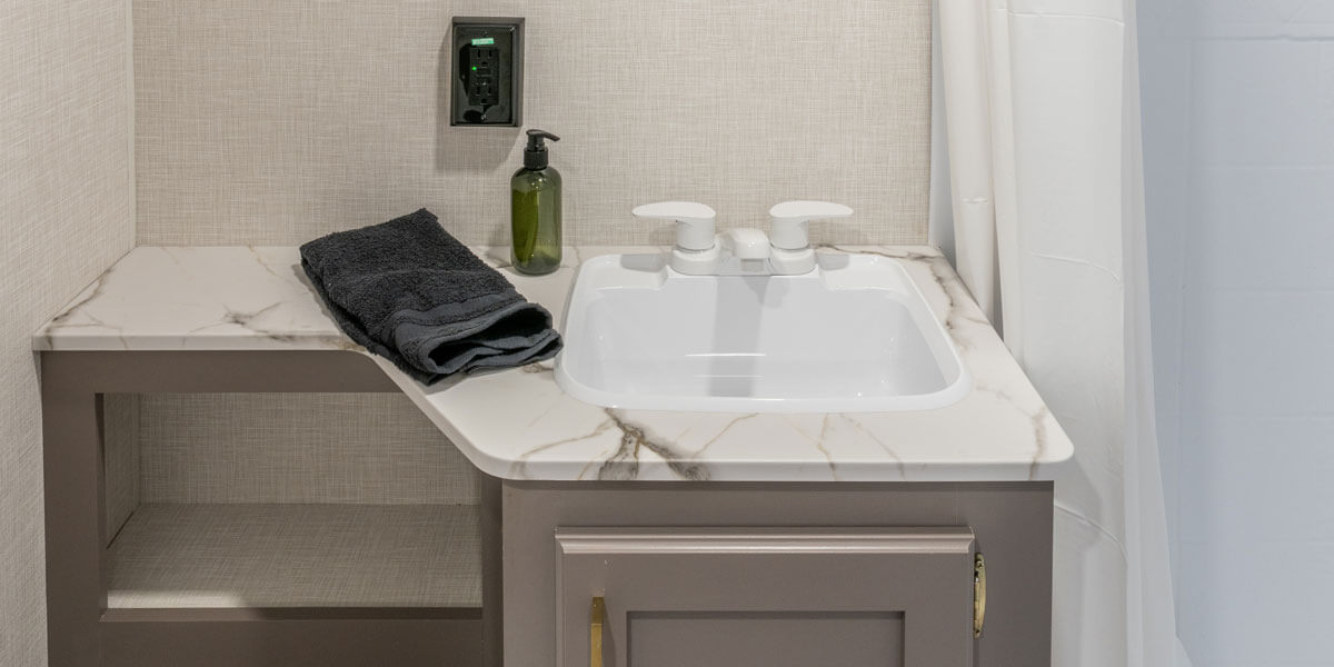 2026 KZ RV Sportsmen Select 210RDSL Travel Trailer Full Bathroom