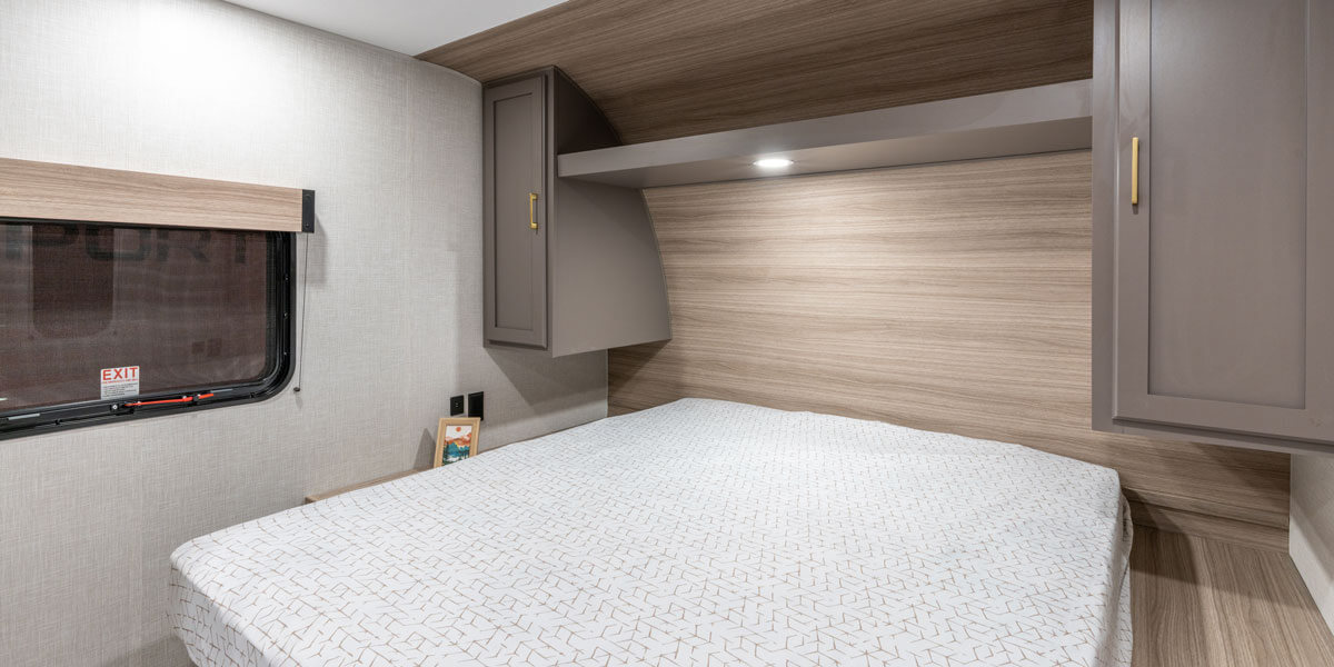 2026 KZ RV Sportsmen Select 210RDSL Travel Trailer Queen Bed