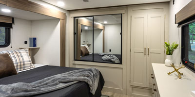 2027 KZ RV Sportsmen 333BHK Travel Trailer Bed