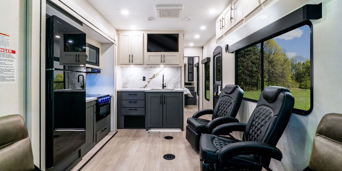 2027 KZ RV Sportster X 26X Travel Trailer Toy Hauler Rear to Front